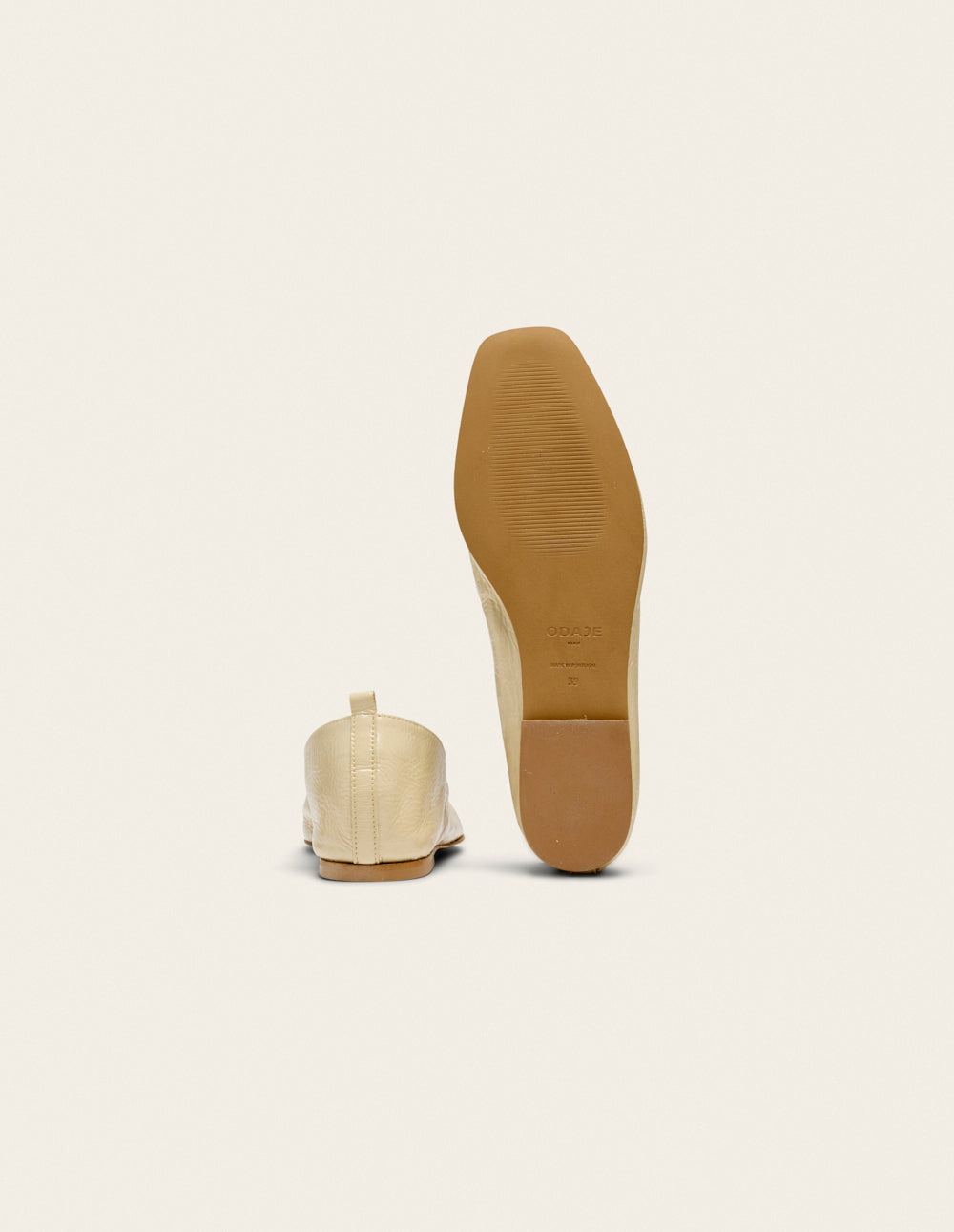 Ballerines Serra - Cuir plissé verni écru