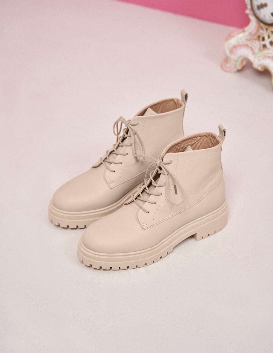Cream dress boots 2025