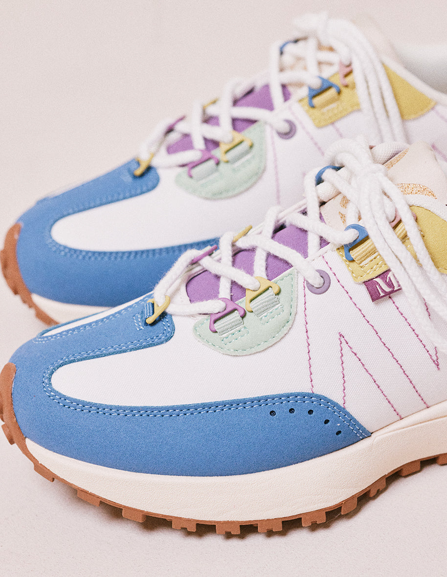 Baskets basses Morgane - Suède vegan et nylon bleu gris, blanc et vert d'eau