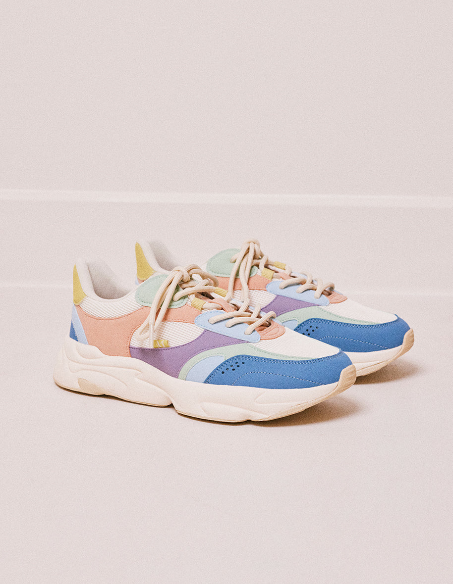 Nike semelle epaisse on sale