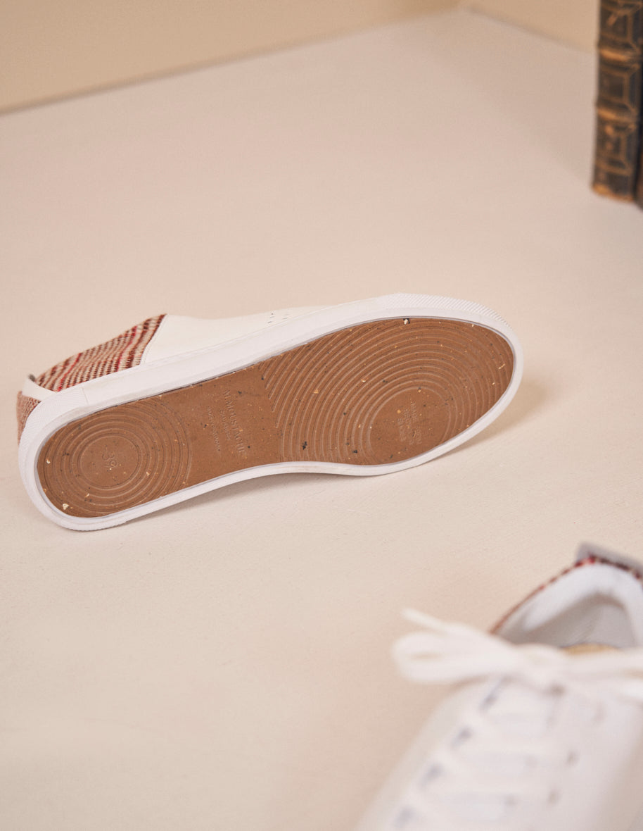 Low-top trainers Renée - White leather and brick red tartan