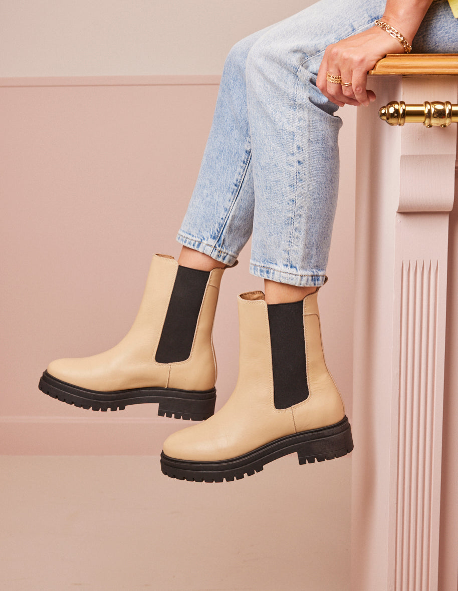 Women's boots: Chelsea boots in ecru leather Amélie
