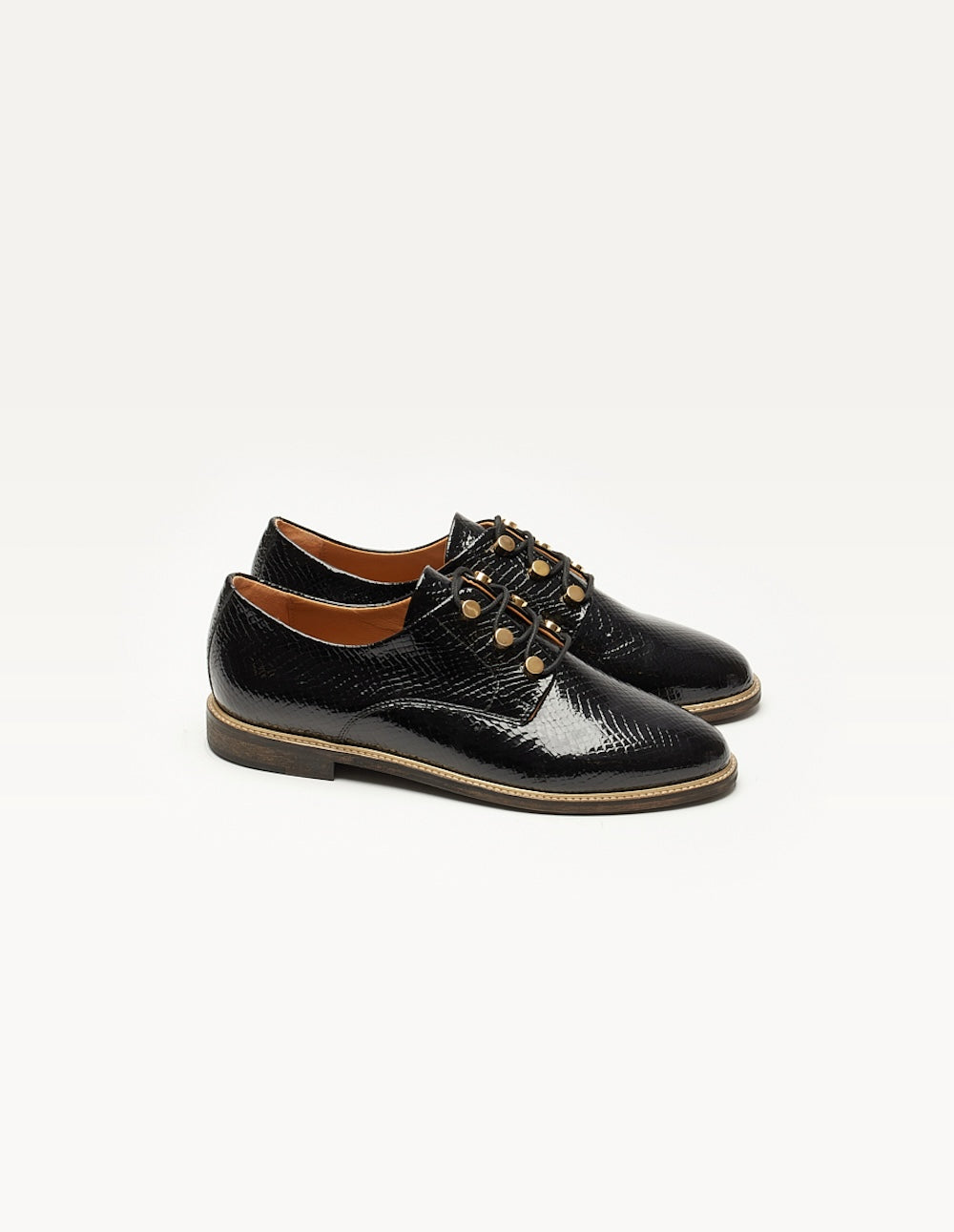 Derbies m moustache discount