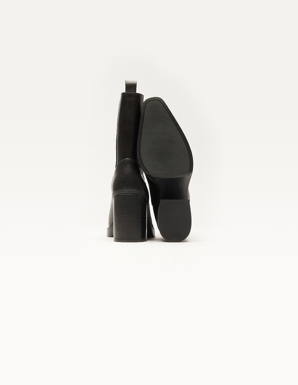 Heeled ankle boots Paola - Black leather