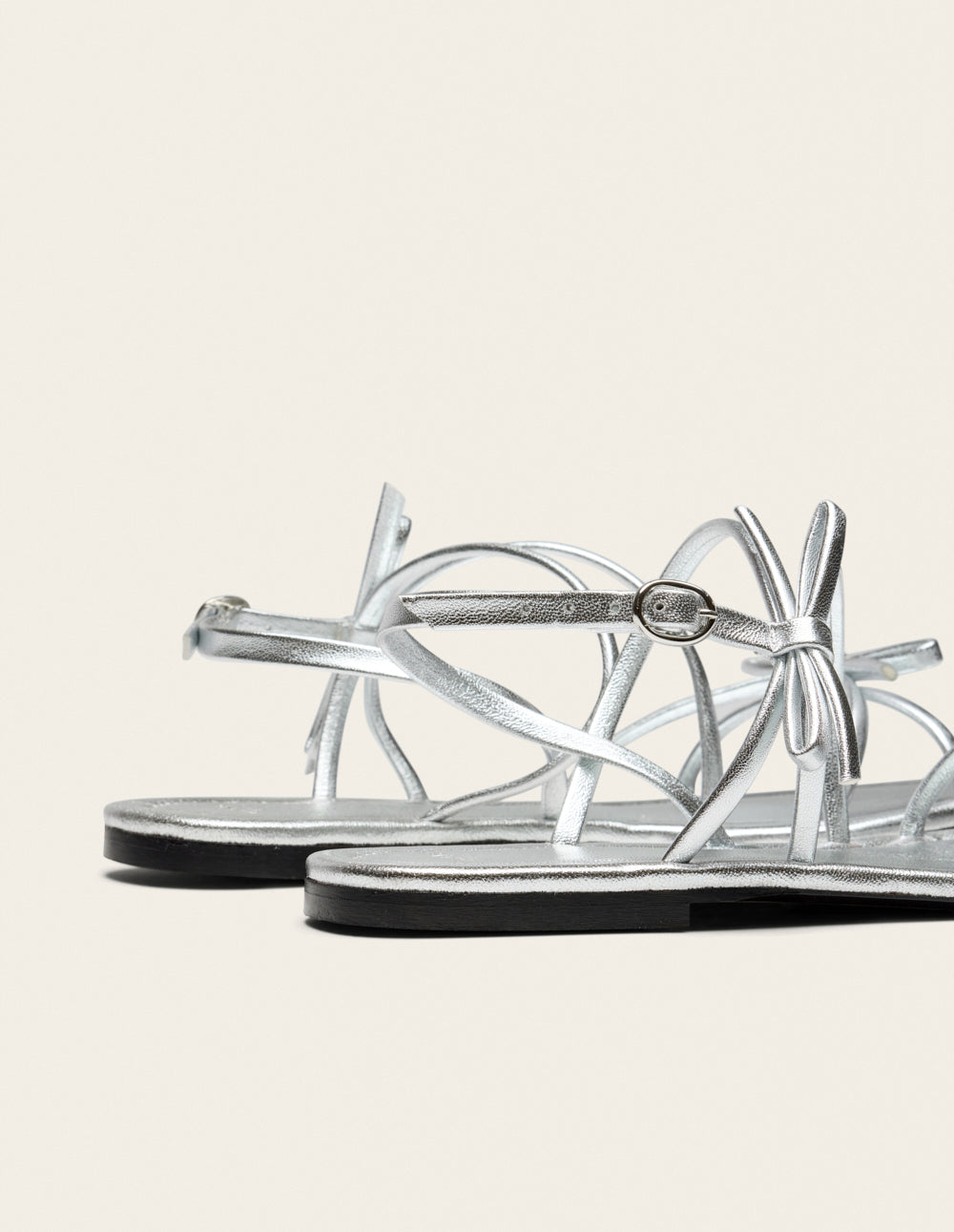 Nilu Sandals - Silver Leather