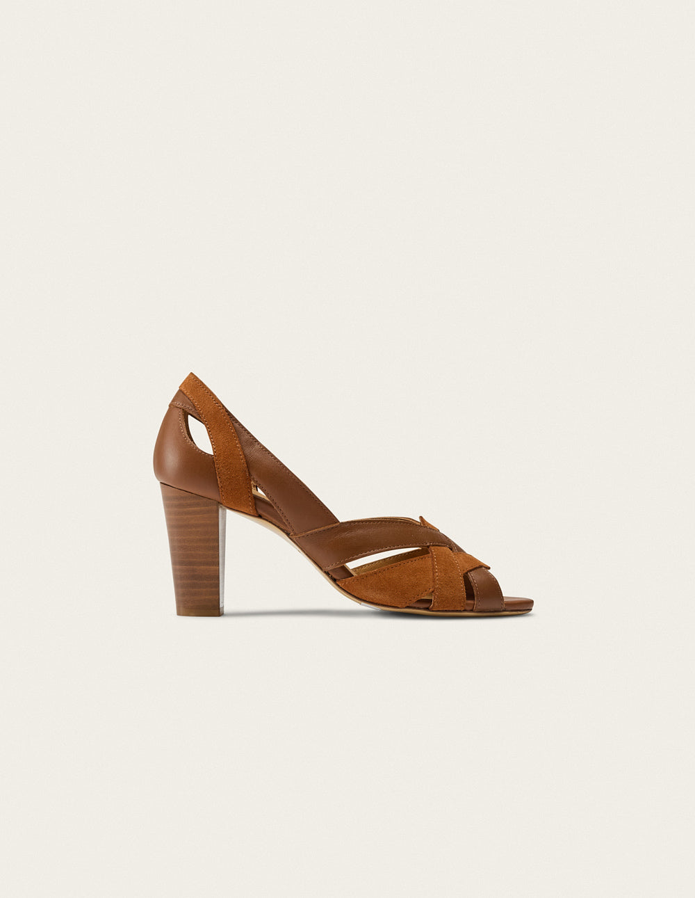 Clémentine H - Leather Cognac and Sweden