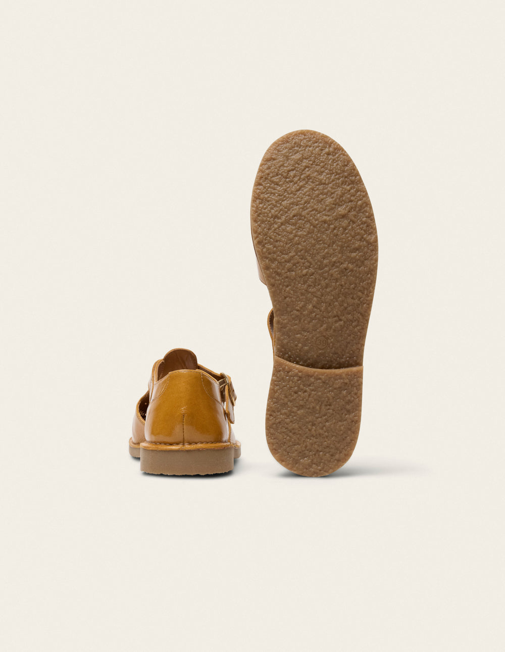 Ario Debry - Camel patent pleated leather