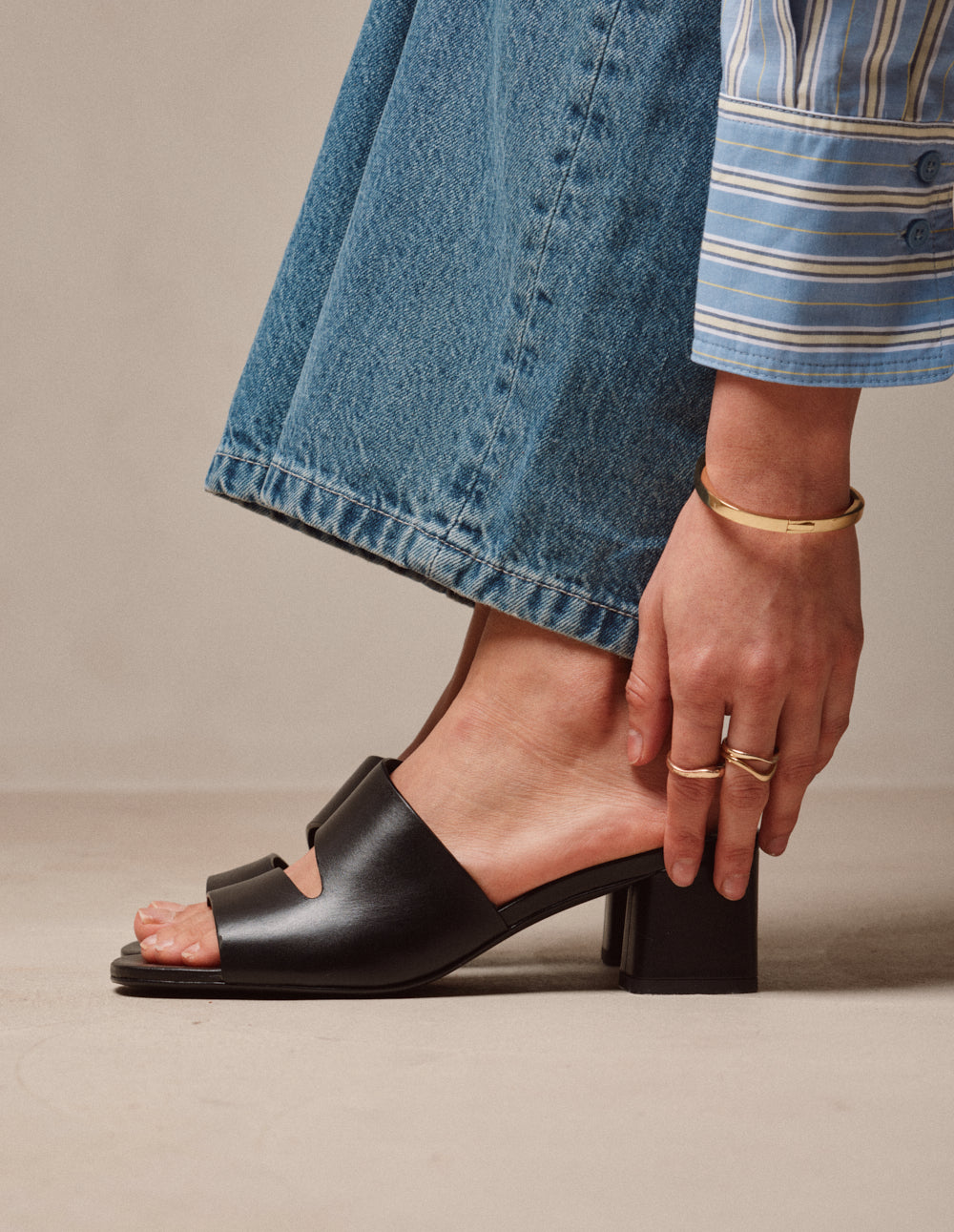Fika Mules - Black leather