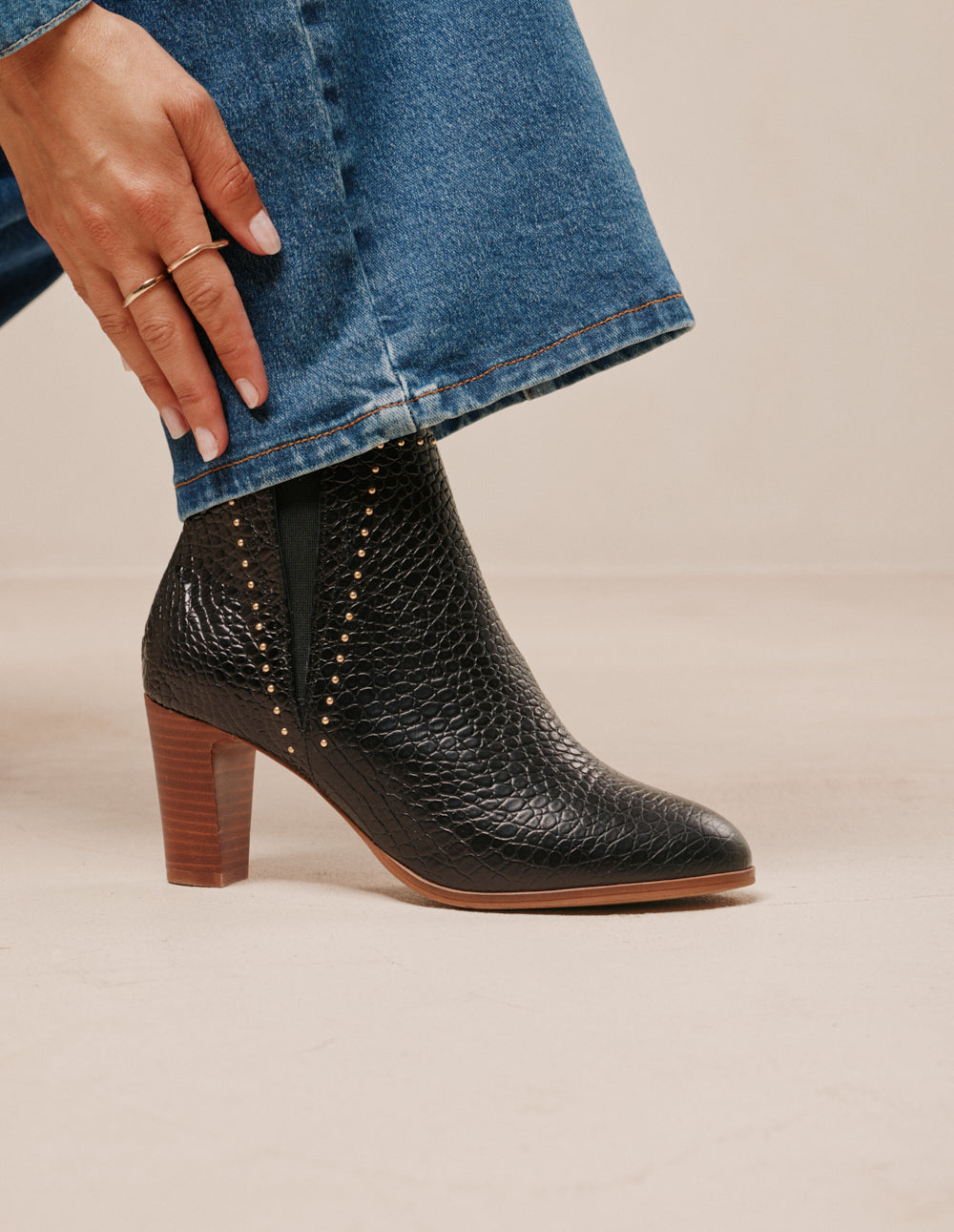 Jeanne H Heeled Ankle boots - Black crocodile leather and studs