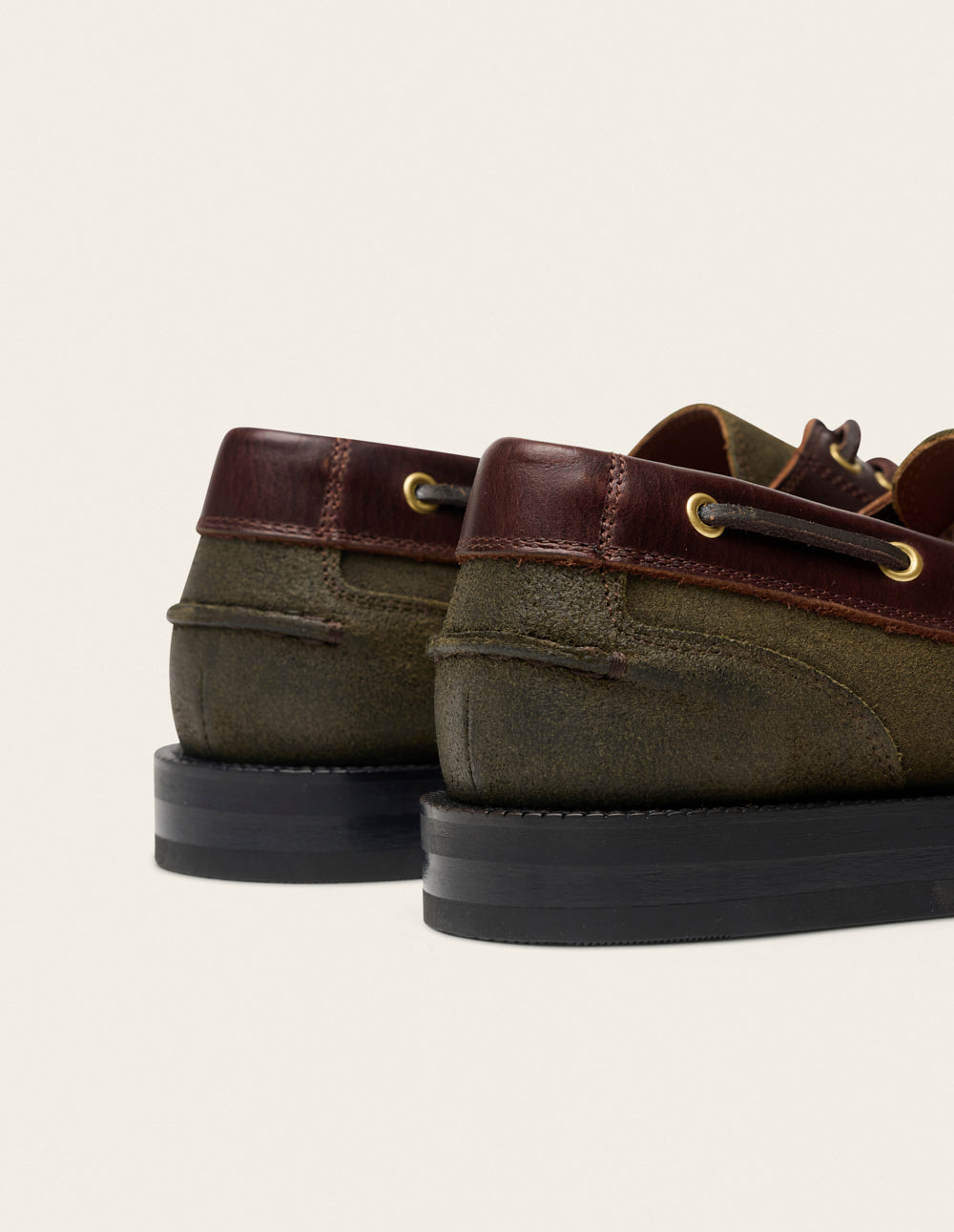 Chaussures Bateau Kinto - Suède huilé kaki et marron