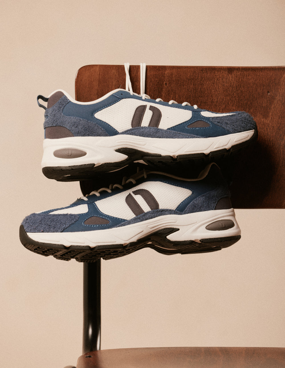 Max low-top trainers - Petrol white