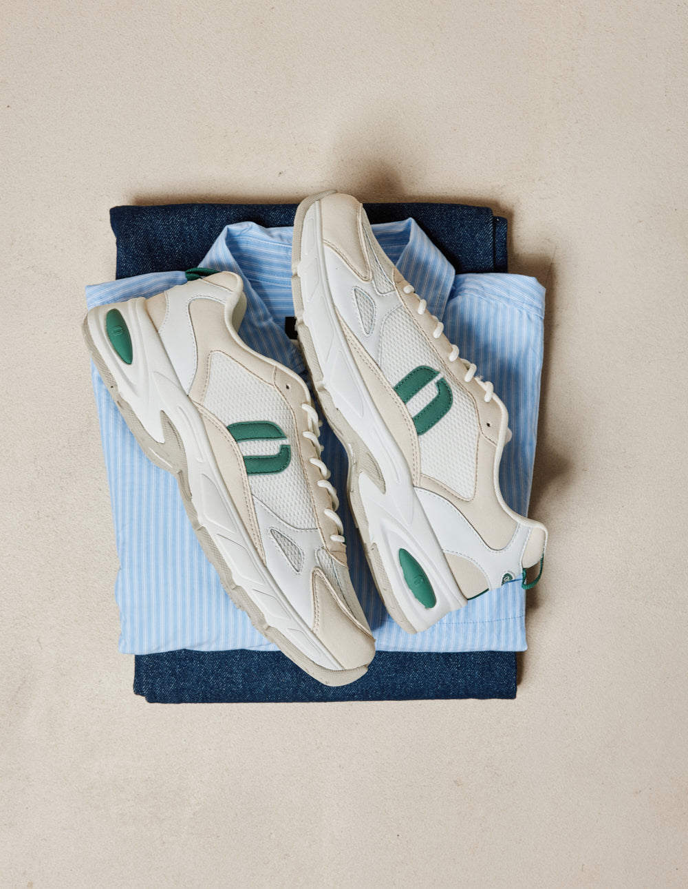 Max low-top trainers - White green