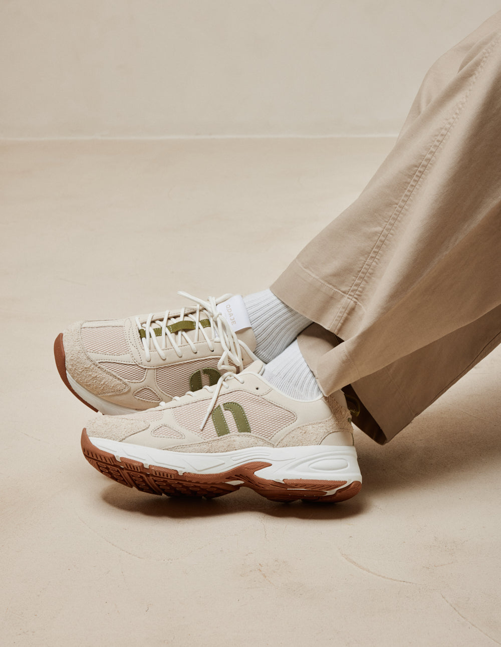 Max low-top trainers - Ecru light kaki