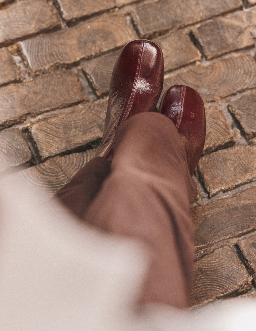 Bottines à talons Ona - Cuir plissé verni bordeaux