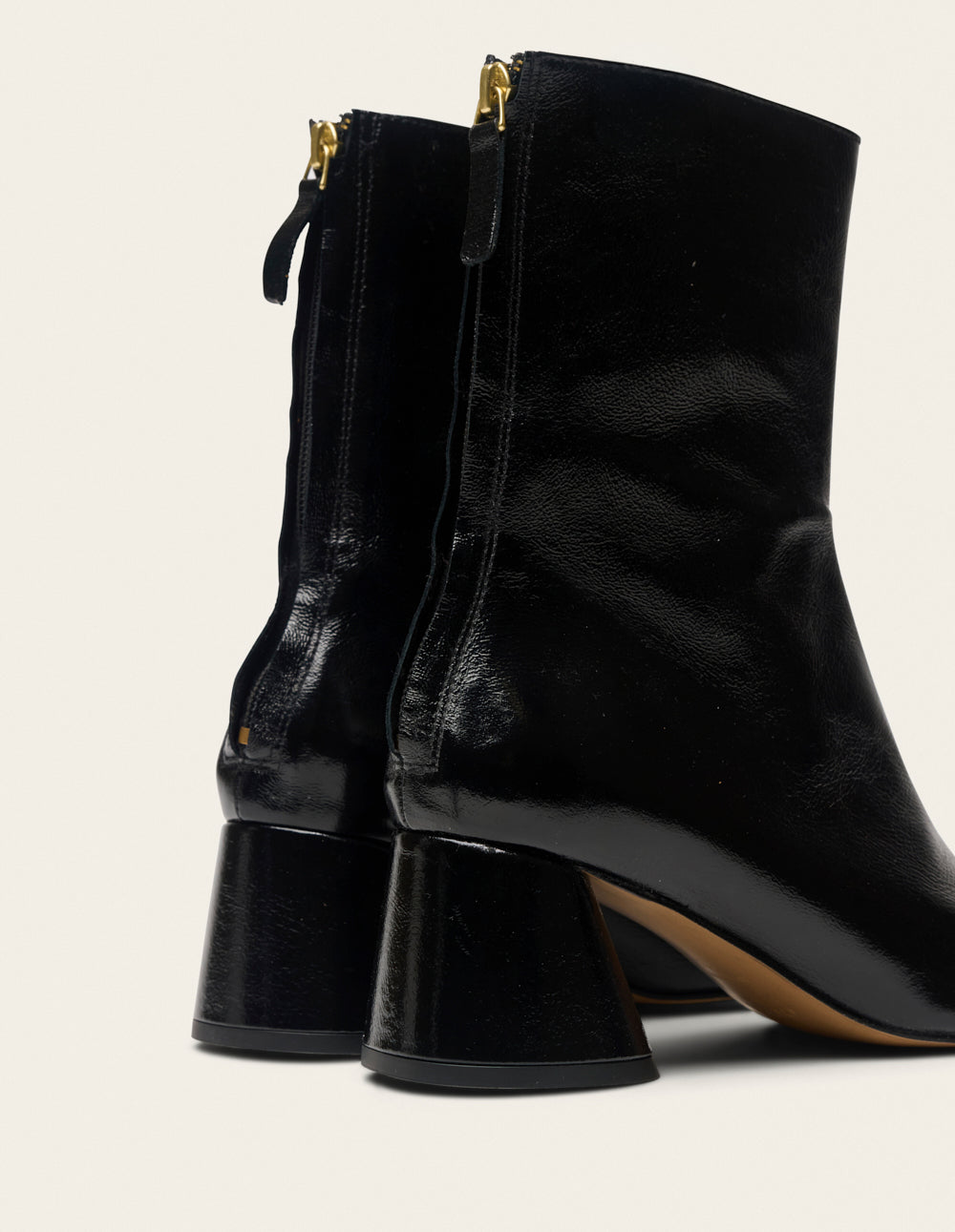 Ona heeled ankle boots - Black patent pleated leather