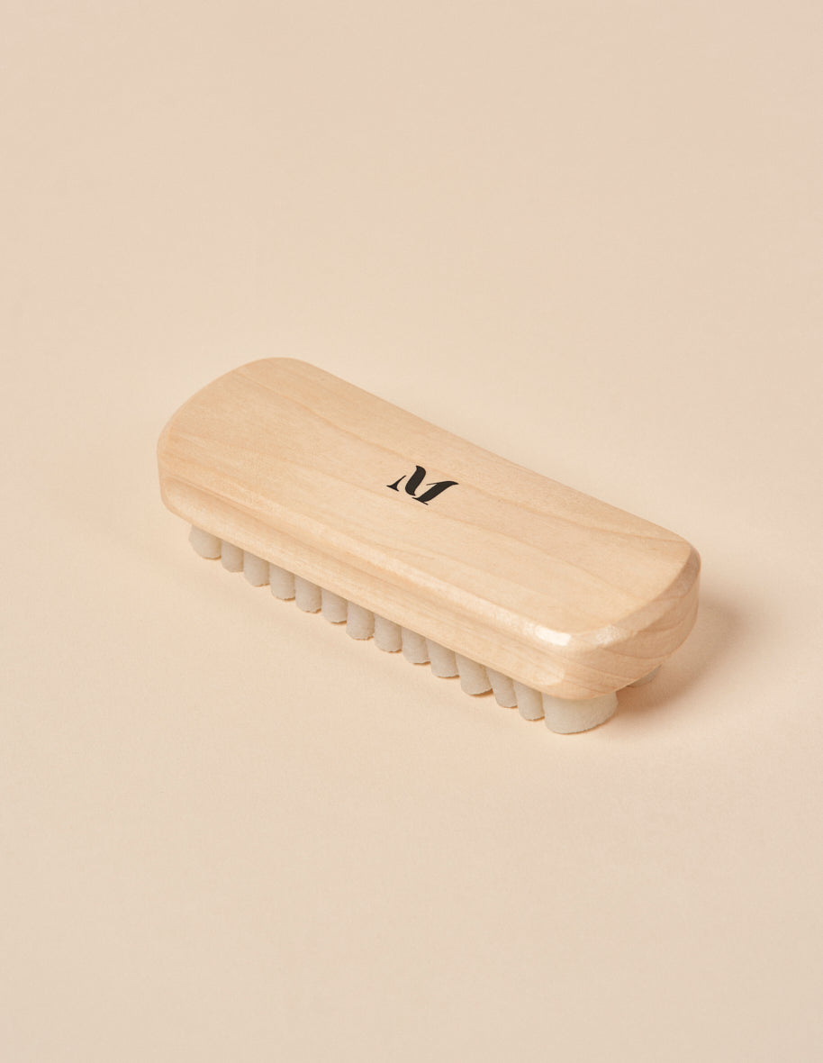 Crepe brush